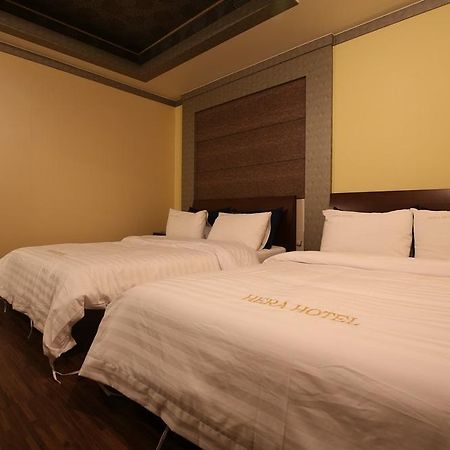 Hera Motel Daejeon Exteriör bild
