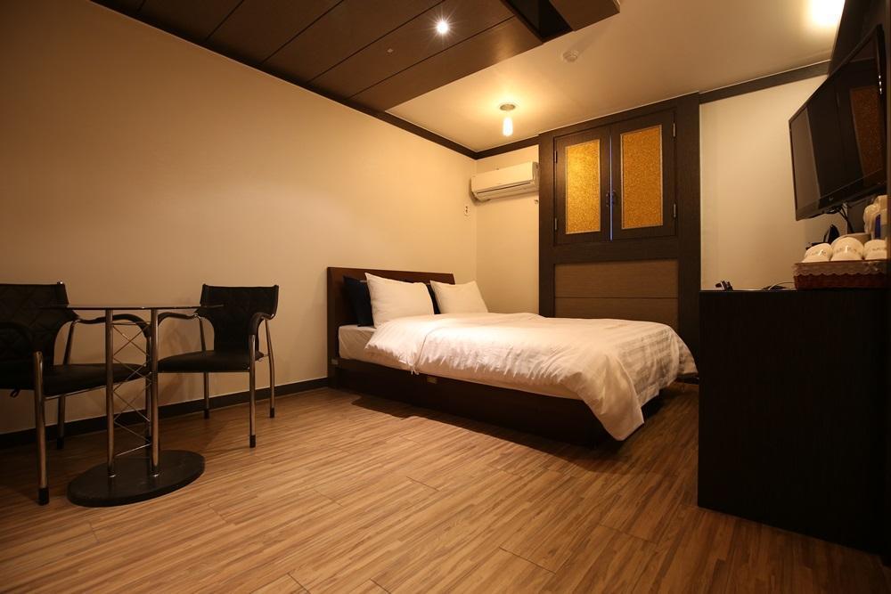 Hera Motel Daejeon Exteriör bild