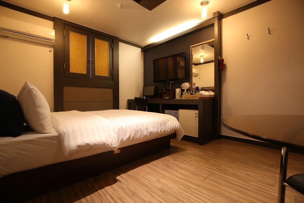 Hera Motel Daejeon Exteriör bild